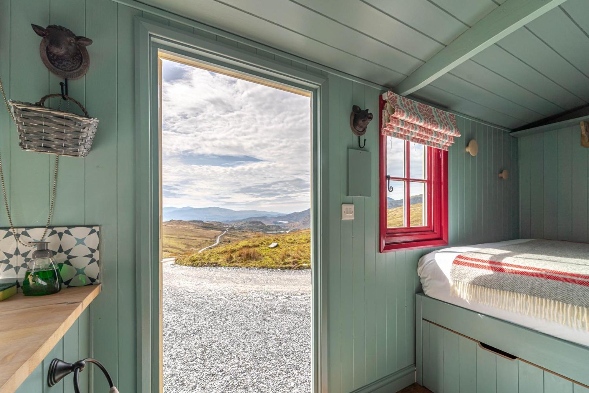 Barlwyd Glamping Hotel Blaenau Ffestiniog Eksteriør billede